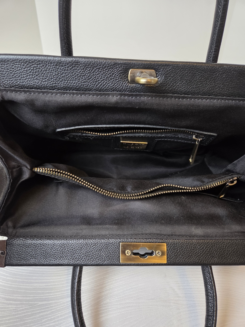 Black Leather Top-Handle Women's Bag with Gold Hardware - Picture 6 of 9